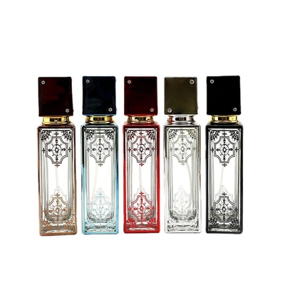 kupować Perfumy hurtowe Sub Butelkowane Wysokiej klasy Przenośne butelki z rozpylaczem o pojemności 50 ml Zaawansowane szklane puste butelki z rozpylaczem online manufacture