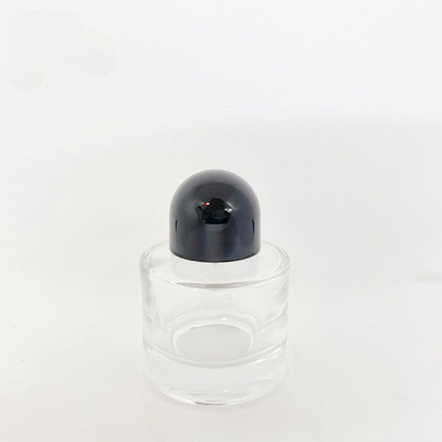 kupować Znakomicie dostosowana 50 ml butelka perfum do szklanej butelki ziemi niczyjej z silnym magnetycznym opakowaniem bagnetowym na perfumy online manufacture