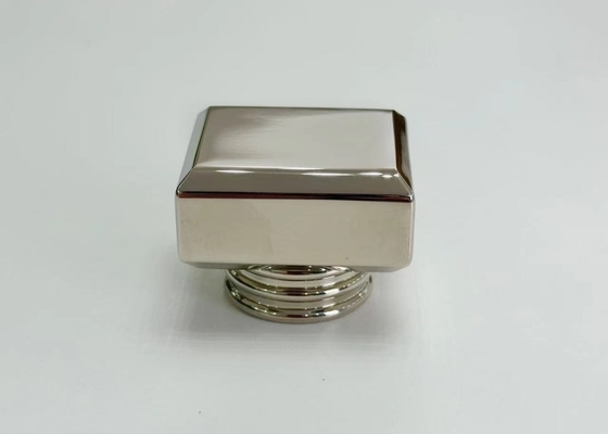 kupować Luksusowe srebrne zamak perfumy Kapsułki z cynkiem stopu perfumy butelki pokrywy online manufacture