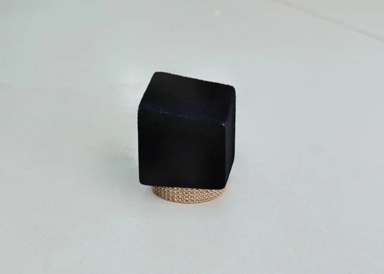kupować Zastosowalna metalowa, nieregularnie ukształtowana czapka z perfumami Zamak online manufacture