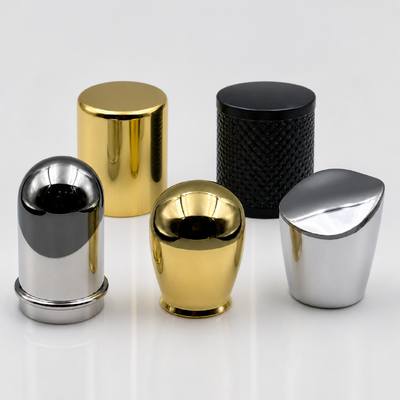 kupować Sprzedaż hurtowa złoża cynku z wieloma stylami Kapulet perfumy cylindryczny obliczny cięcie gładkie zwojowane metalowe zamknięcie butelki perfumy logo na zamówienie produkcja online