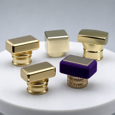 kupować Sprzedaż hurtowa Zink Alloy Perfume Cap Kwadratowy prostokąt Kształt Złote pokryte aksamit Dekor Perfumy Zamknięcie butelki Logo niestandardowe Akceptuję produkcja online
