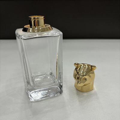 Elegantna czapka Zamak Perfume z lustrzaną wykończeniem