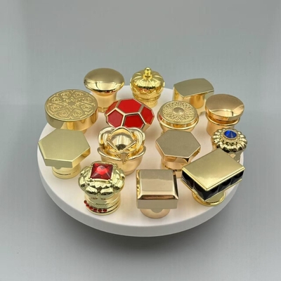 Najlepsza sprzedaż China Factory Wholesale Custom logo Perfumy butelki Perfumy Caps dla FEA15 Szklane butelki