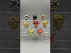 Wideo z czapką w kształcie kwiatu